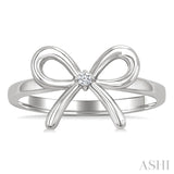1/50 Ctw Bow Tie Round Cut Diamond Fashion Ring in Sterling Silver
