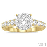 Lovebright Essential Diamond Engagement Ring